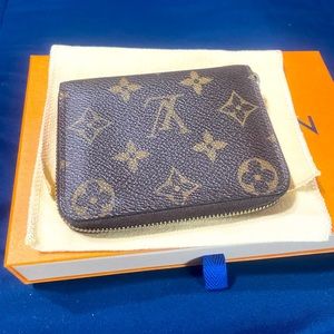 Louis Vuitton Zipper Coin Purse - Monogram